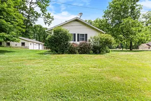 2161 Green Mountain Dr, East Stroudsburg, PA 18301 - Photo 11