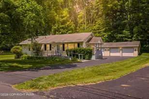 2161 Green Mountain Dr, East Stroudsburg, PA 18301 - Photo 3