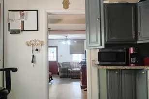 85 E 3rd St, Jim Thorpe, PA 18229 - Photo 17