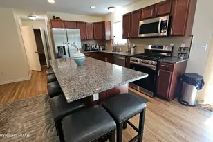 7205 Wigwam Way, Tobyhanna, PA 18466 - Photo 9