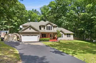 2252 Campanile Ct, East Stroudsburg, PA 18301 - Photo 7