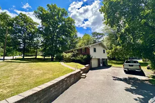 22 Independence Rd, East Stroudsburg, PA 18301 - Photo 9