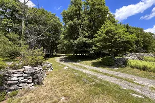2015 Teaberry Trl, Jim Thorpe, PA 18229 - Photo 3