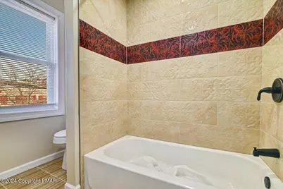  277 S Courtland Street, East Stroudsburg, PA 18301 - Photo 21