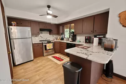  328 Miller Drive, Pocono Pines, PA 18350 - Photo 13