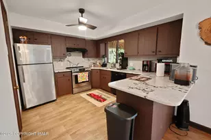 328 Miller Dr, Pocono Pines, PA 18350 - Photo 13
