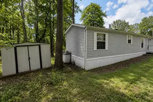 185 Bartion Ct, Bartonsville, PA 18321 - Photo 13