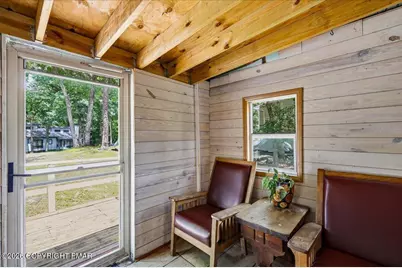  133 Oxford Street, Bushkill, PA 18324 - Photo 3