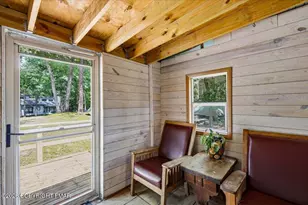 133 Oxford St, Bushkill, PA 18324 - Photo 3