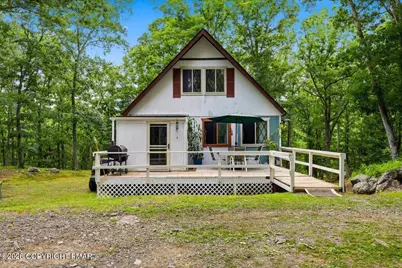  133 Oxford Street, Bushkill, PA 18324 - Photo 1