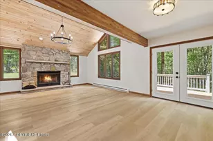 4366 Skyline Dr, Canadensis, PA 18325 - Photo 9
