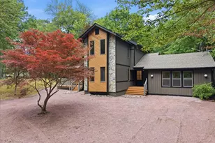 4366 Skyline Dr, Canadensis, PA 18325 - Photo 5