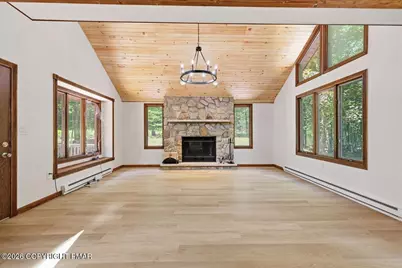  4366 Skyline Drive, Canadensis, PA 18325 - Photo 11