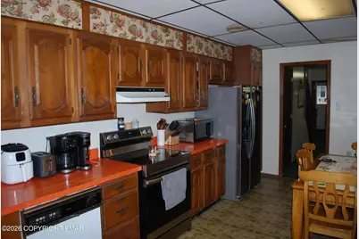  254 E South Street, Allentown, PA 18109 - Photo 5