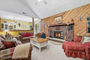 7 Azalea Ln, Lake Harmony, PA 18624 - Photo 11