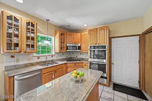 121 Brandyshire Dr, Tamiment, PA 18371 - Photo 15