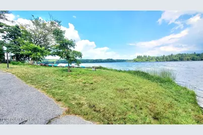  133 Mountain Dr, Greentown, PA 18426 - Photo 35