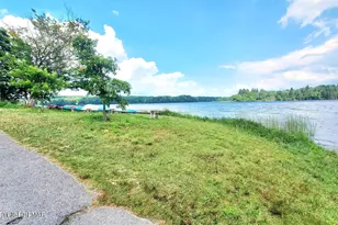 133 Mountain Dr, Greentown, PA 18426 - Photo 35