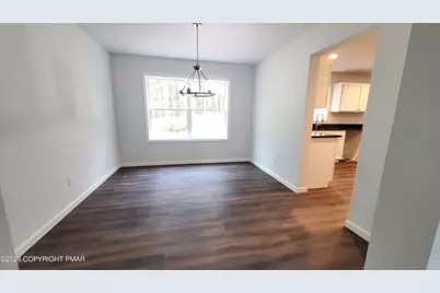  133 Mountain Dr, Greentown, PA 18426 - Photo 3