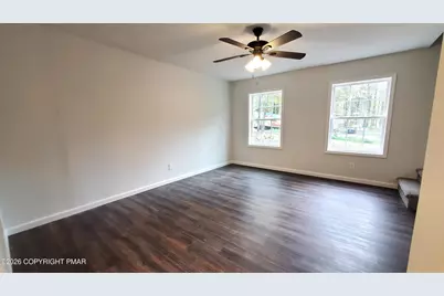  133 Mountain Dr, Greentown, PA 18426 - Photo 7