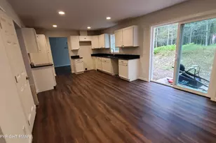 133 Mountain Dr, Greentown, PA 18426 - Photo 5
