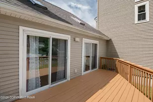 3385 Windermere Dr, Bushkill, PA 18324 - Photo 11
