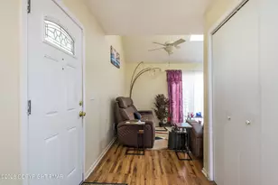 3385 Windermere Dr, Bushkill, PA 18324 - Photo 9