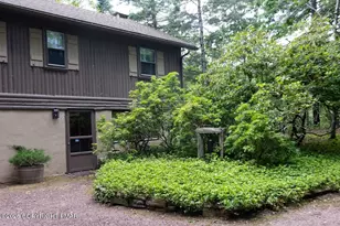 322 Crescent Lake Rd, Scotrun, PA 18355 - Photo 3