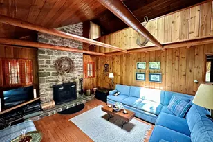 322 Crescent Lake Rd, Scotrun, PA 18355 - Photo 9