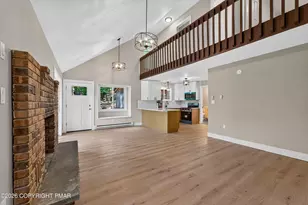 192 Bellingham Dr, Bushkill, PA 18324 - Photo 3