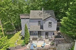 910 Laurel St, Jim Thorpe, PA 18229 - Photo 1