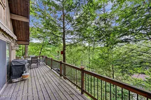 25 Bruin Rd, Lake Ariel, PA 18436 - Photo 17