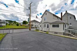 707 Garibaldi Ave, Roseto, PA 18013 - Photo 39