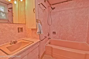 707 Garibaldi Ave, Roseto, PA 18013 - Photo 23