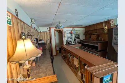  926 Route 390, Cresco, PA 18326 - Photo 19