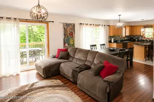132 Crystal Dr, Long Pond, PA 18334 - Photo 7