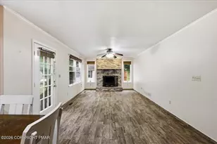 4017 Crest View Dr, Stroudsburg, PA 18360 - Photo 13