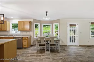 4017 Crest View Dr, Stroudsburg, PA 18360 - Photo 15