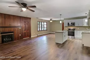 307 Foxglove Rd, Stroudsburg, PA 18360 - Photo 15