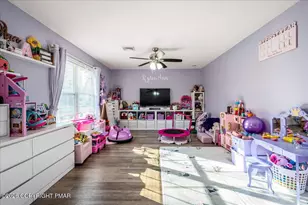 2731 Bonnyview Ln, Tobyhanna, PA 18466 - Photo 15
