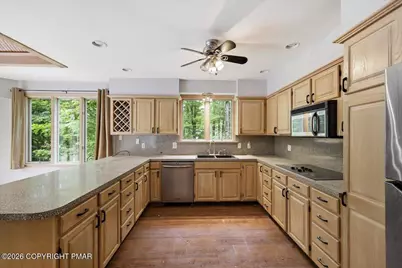 161 Fawnwood Drive, Greentown, PA 18426 - Photo 13