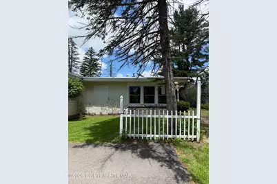  193 Country Club Drive, Gouldsboro, PA 18424 - Photo 15