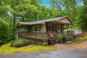 706 Foxtown Hill Rd, Stroudsburg, PA 18360 - Photo 1