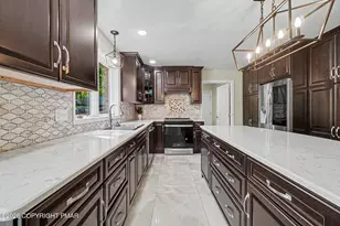911 Seybert St, Hazleton, PA 18201 - Photo 19