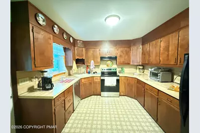  8466 Bumble Bee Way, Tobyhanna, PA 18466 - Photo 13