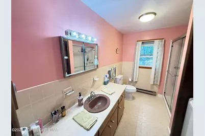  8466 Bumble Bee Way, Tobyhanna, PA 18466 - Photo 17