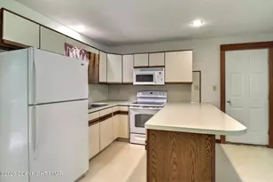 93 Skyline Dr, Albrightsville, PA 18210 - Photo 13