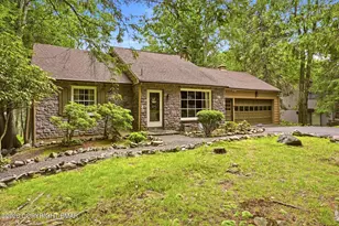 128 Crest Dr, Lake Harmony, PA 18624 - Photo 1