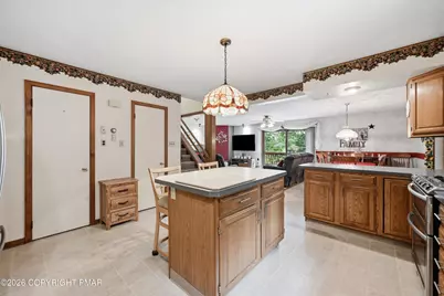  548 Lakeside Drive, East Stroudsburg, PA 18301 - Photo 7