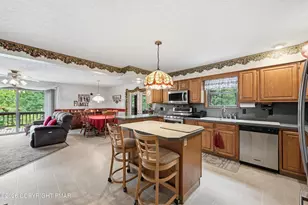 548 Lakeside Dr, East Stroudsburg, PA 18301 - Photo 11